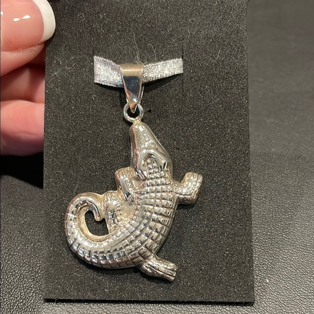 Sterling Silver Gator Pendant Necklace
